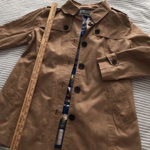 Banana Republic Like new raincoat/lined